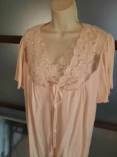 Delta Burke Pajama Set Long Robe Nightie  Size 1x Dressing Set Pink Lace Glamor