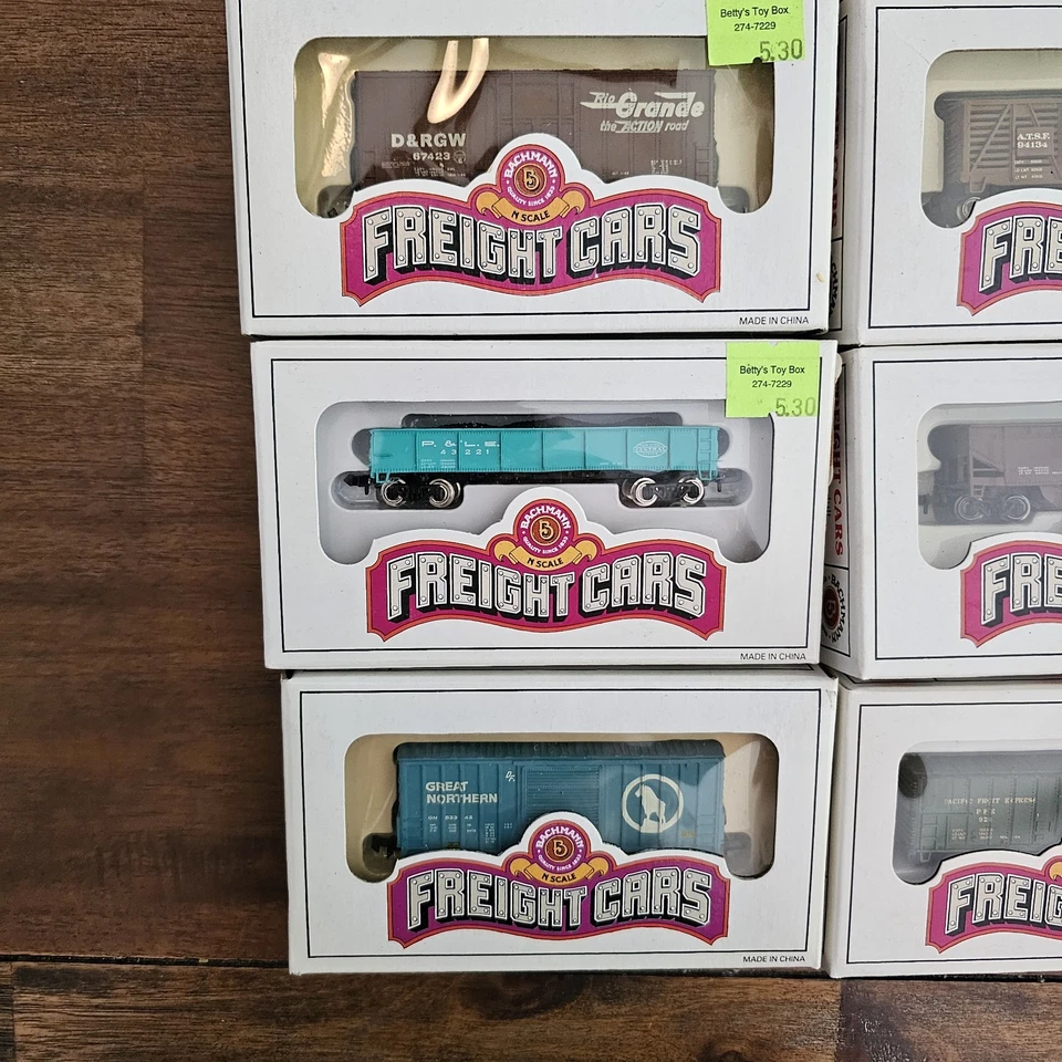 18 Bachman N Scale Freight Cars Vintage Brand New - Image 2 of 4
