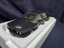 AUTOart 1/18 BMW M535i 1985 MILLENNIUM Model Car