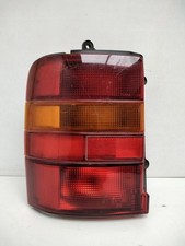 Feu arrière Nissan SERENA