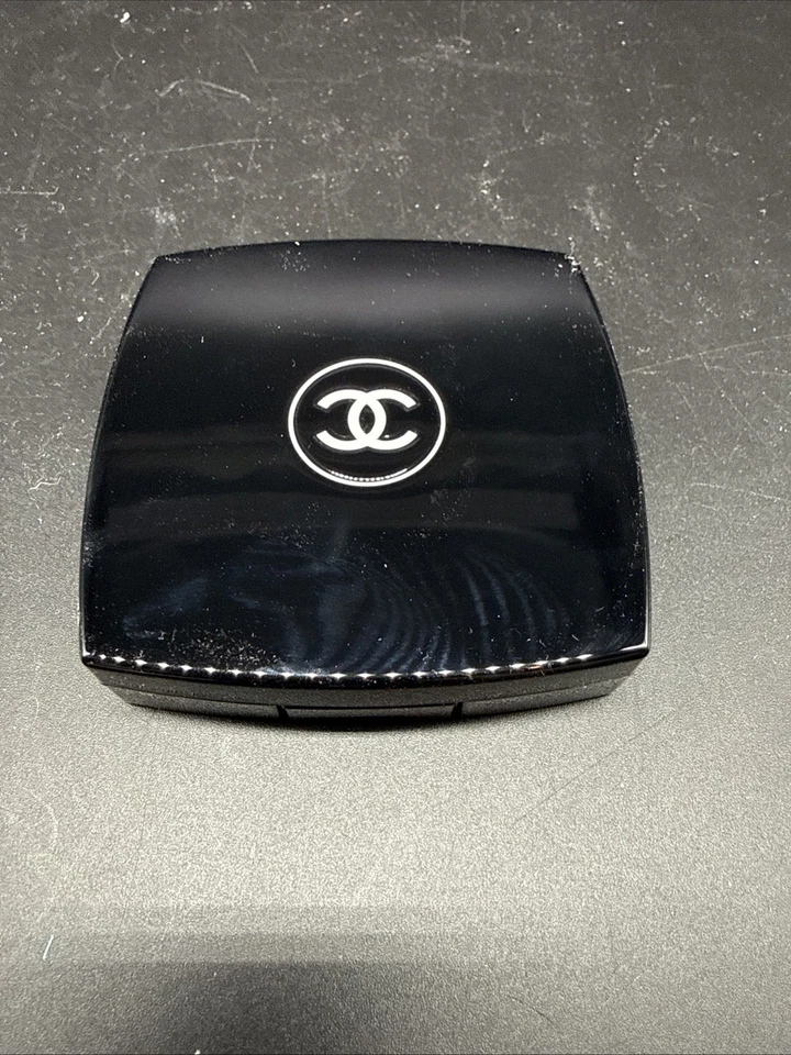 Rubor Chanel color mejilla sedoso - tono 80 rosa té - sin usar - 0,22 oz Foto 3 de 4