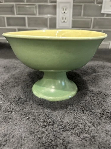 Red Wing Pottery 5011 Footed Pedestal Candy Dish /serving bowl Green 4.5 T X 7”