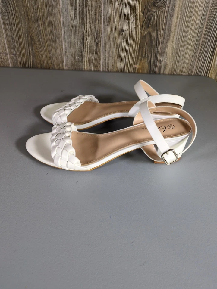 Sandalias de tacón Its Ok para mujer 10M con correa trenzada Foto 2 de 4