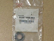 New Honda Dust Seal 91251-V06-003 Made in USA * US Seller