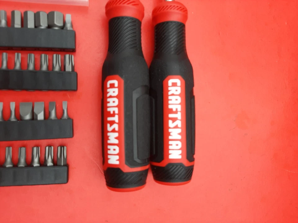 NEW 61 Piece CRAFTSMAN Magnetic Hex 1/4" Driver Spinner HANDLE Bit Driver Set - Image 3 of 4