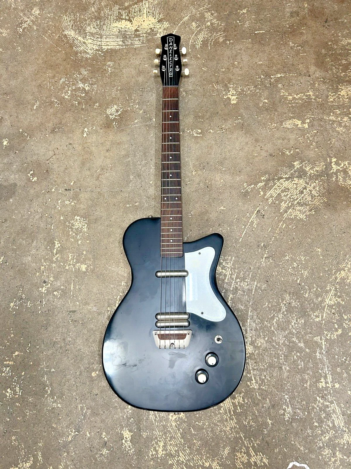 Picture 1 of 11