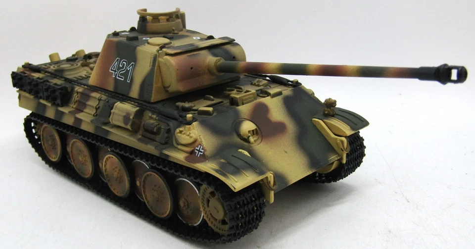 Vintage 21st Century Toys, World War II German Tiger I Heavy Tank, #421. 1:32 - Image 3 of 4