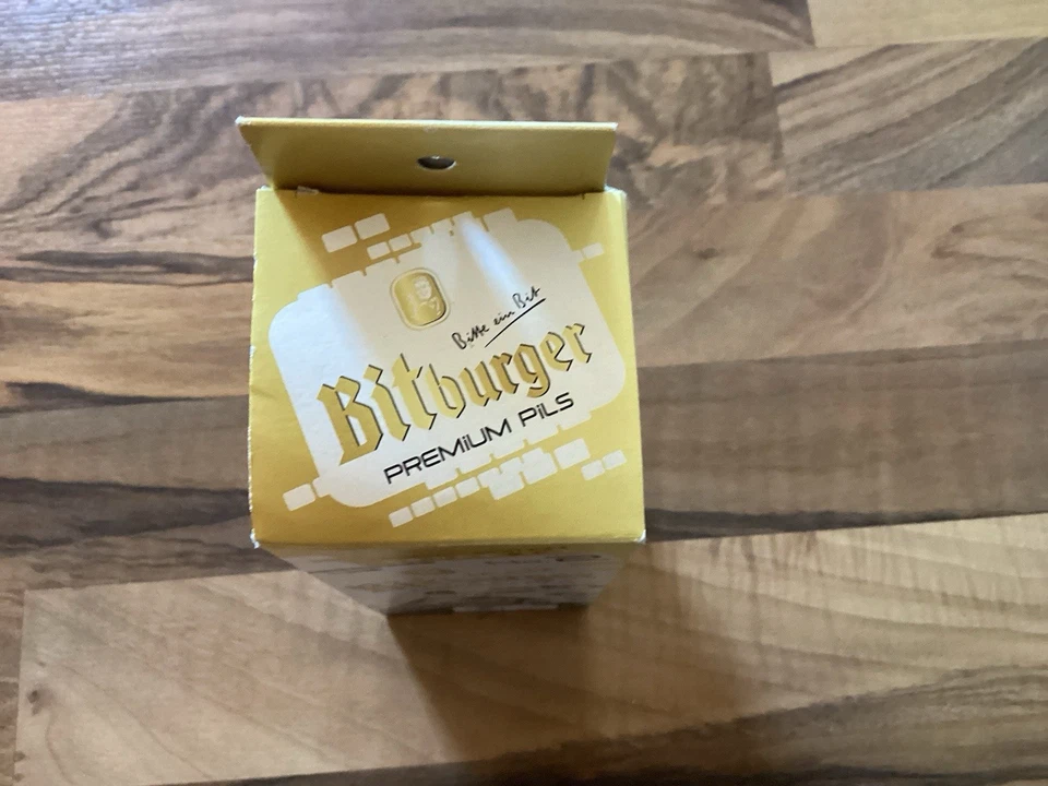 Bitburger Premium Pils Bierglas Special Edition No. 2 Fußballmotiv OVP - Bild 4 von 4