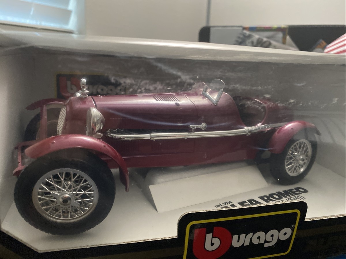 Bburago Alfa Romeo 8C 2300 Monza 1931 Diecast 1:18 Cod 3014