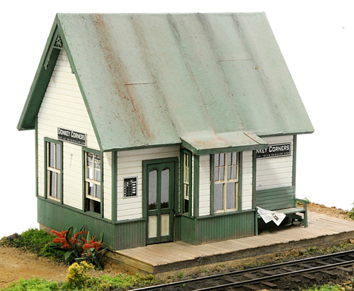 BANTA MODELWORKS DEPOT AT DONKEY CORNERS O On30 Railroad