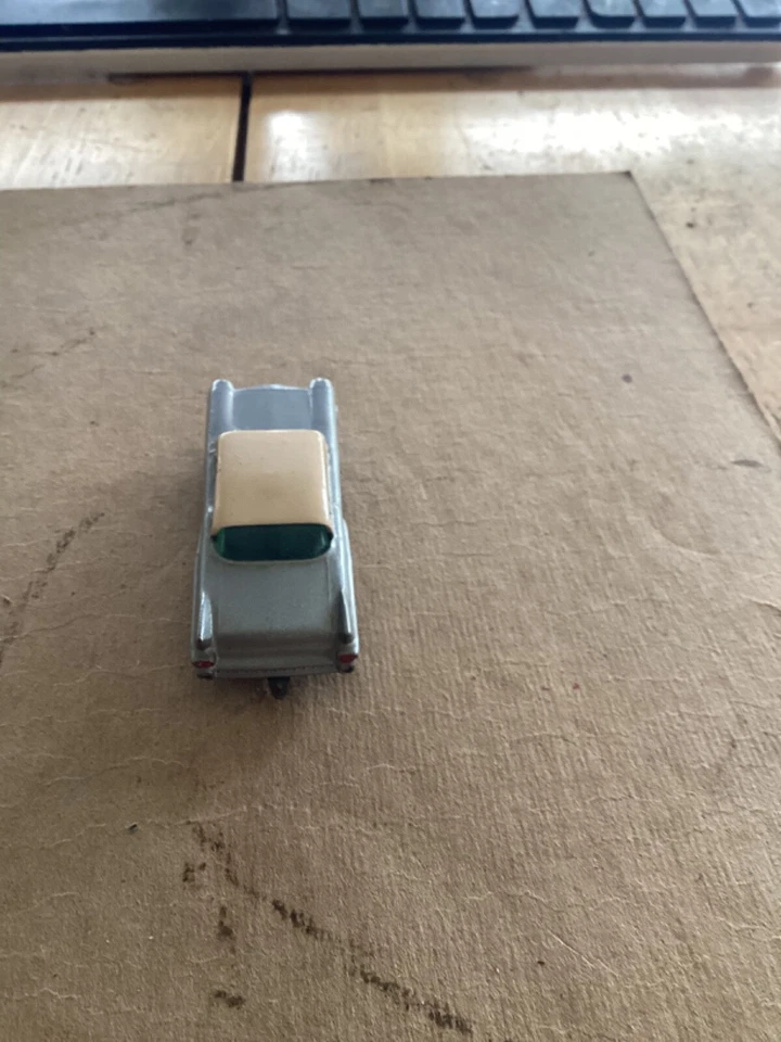 Rare Lesney Matchbox great shape Cadillac Sixty Special.Red Base grey wheels. - Image 4 of 4