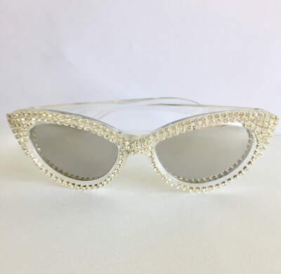 CRYSTAL SILVER RHINESTONE NEW CATEYE SUNGLASSES CLEAR MADE  display picture 1