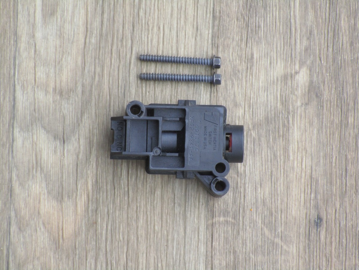 99-04 MUSTANG FUEL CUT OFF INERTIA SWITCH FACTORY STOCK OEM 99 FS