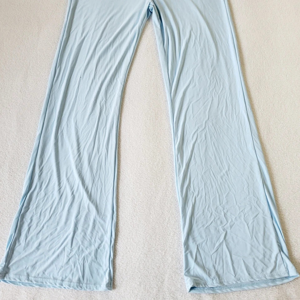 Macacão Boohoo Feminino Sexy Romântico Flowy Seda Barbiecore Perna Larga - Imagem 3 de 4