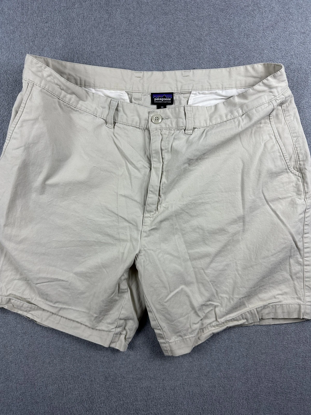 Patagonia Shorts Mens 38 Beige Organic Cotton Chino Casual Worn Wear 7 Inseam