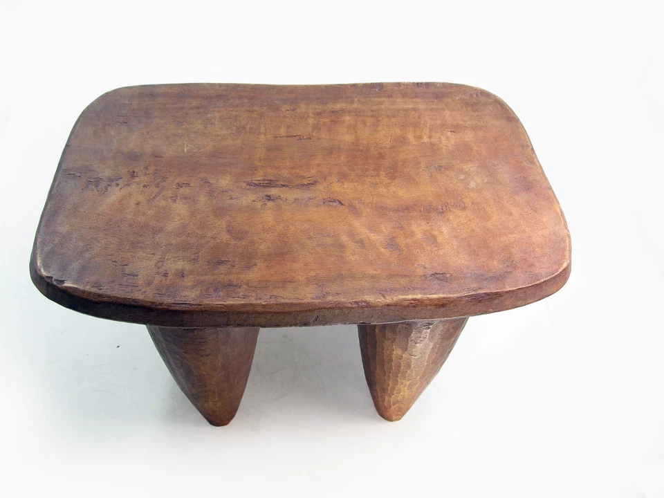 Petit tabouret usuel Sénoufo de Côte d'Ivoire - Photo 4/4