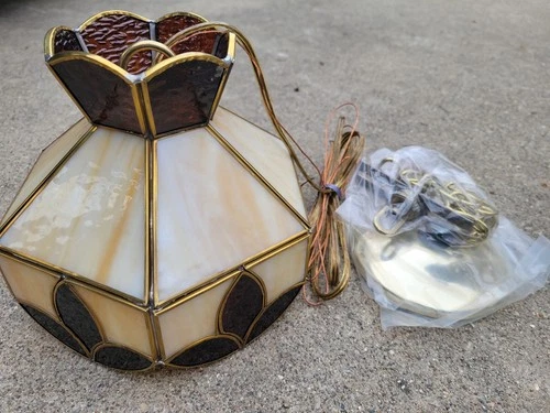 Vintage Tiffany-Style Stained Slag Glass Hanging Swag Light Fixture cream- brown