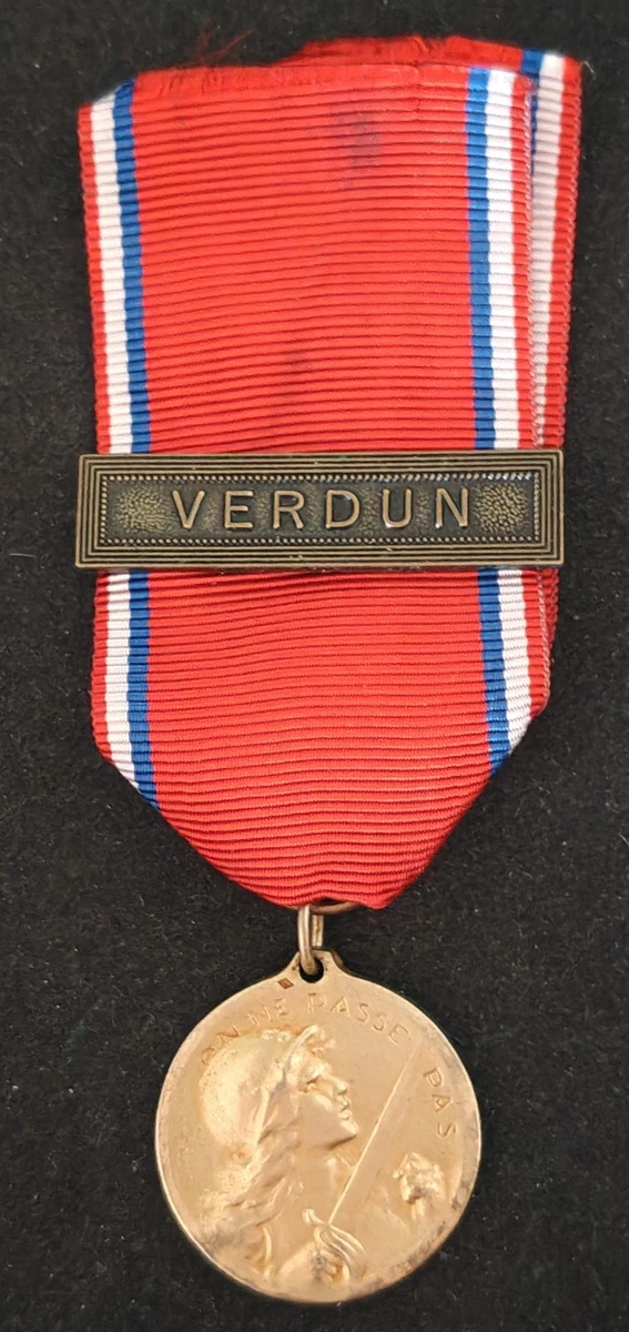 Insigne Métal Original 20e Corps Lorraine – Verdun Journée  Guerre 1914-1918 WWI