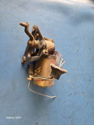 81 82 83 LYNX WINDSHIELD WIPER MOTOR 3033