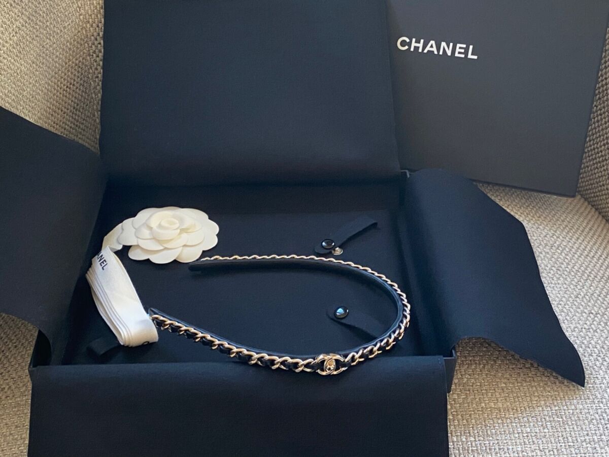 MIB 100%AUTH Chanel 21S Black Lambskin&GoldChain Interwoven MIB 100%AUTH Chanel 21S Black Lambskin&GoldChain Interwoven