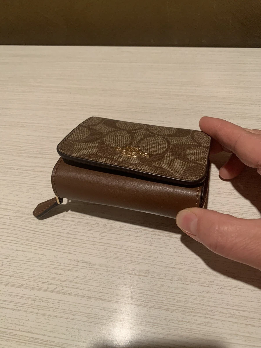 Small Coach trifold wallet 