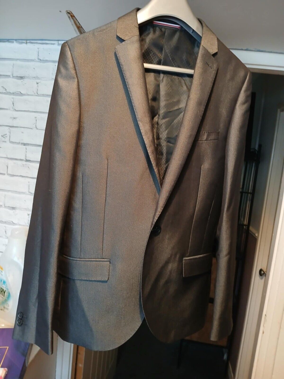 Picture 1 of 3
