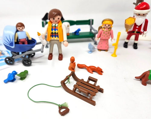 Playmobil 4152 Christmas In The Park Advent Calendar With Working Organ Music - Picture 2 of 8