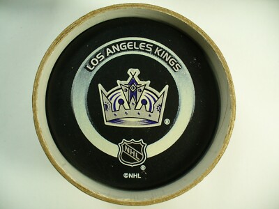 NHL Los Angeles Kings Circa 2003 Bettman Official Game Hockey Puck Collect Pucks