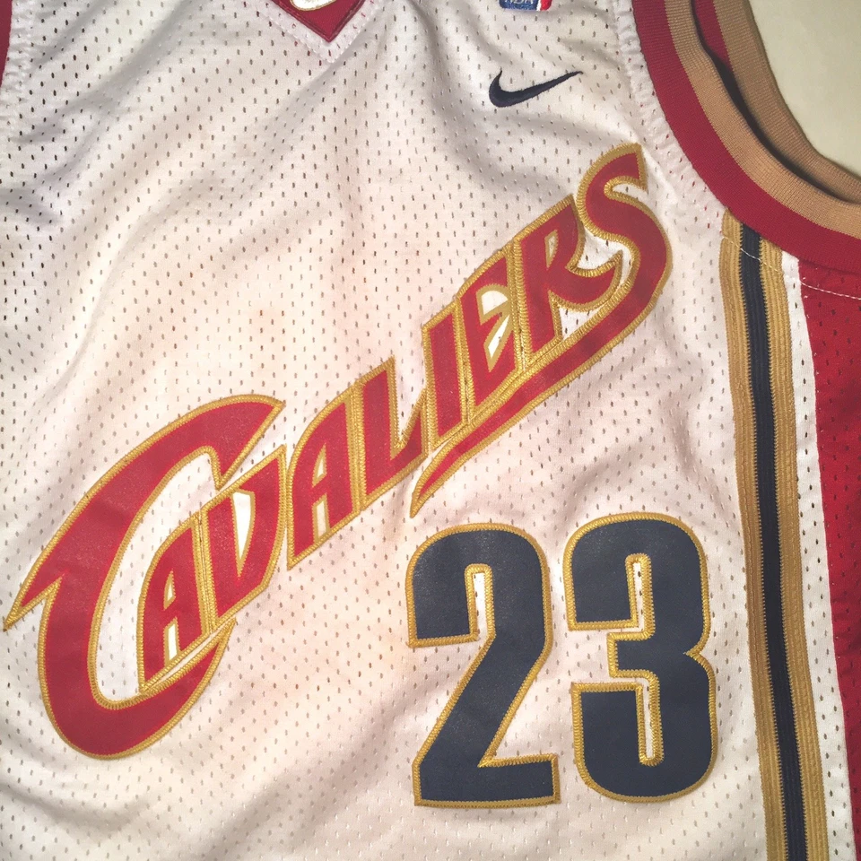 Nike Cleveland Cavaliers #23 Lebron James Jersey Altered Size S Youth  Women's - Image 3 of 4
