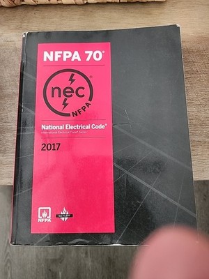 NFPA 70 National Electrical Code 2017 Edition Paperback FREE SHIPPING