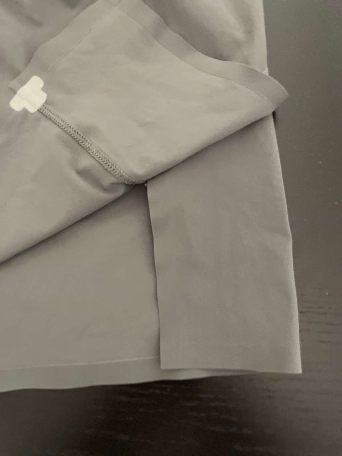 LULULEMON T.H.E. Linerless Shorts Gray Black Key Fob Men's M Shorts