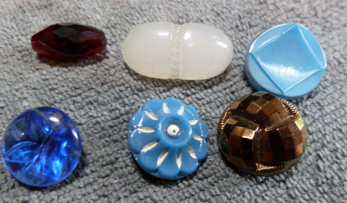 111 Vintage Antique Glass Picture Buttons VARIOUS SHAPES SIZES COLORS PATTERNS - Picture 10 of 21