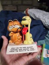 Enesco Garfield Ceramic Figurine 1981 Jim Dav...