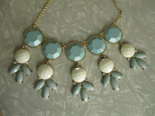 Costume Jewelry necklace statement rhinestone - Picture 4 of 5