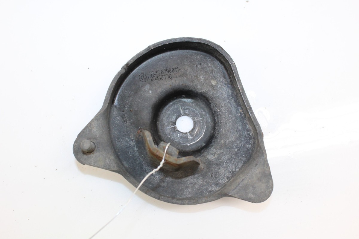 2011-2016 BMW 528i 535i 550i Rear Left Sub Frame Stopper 