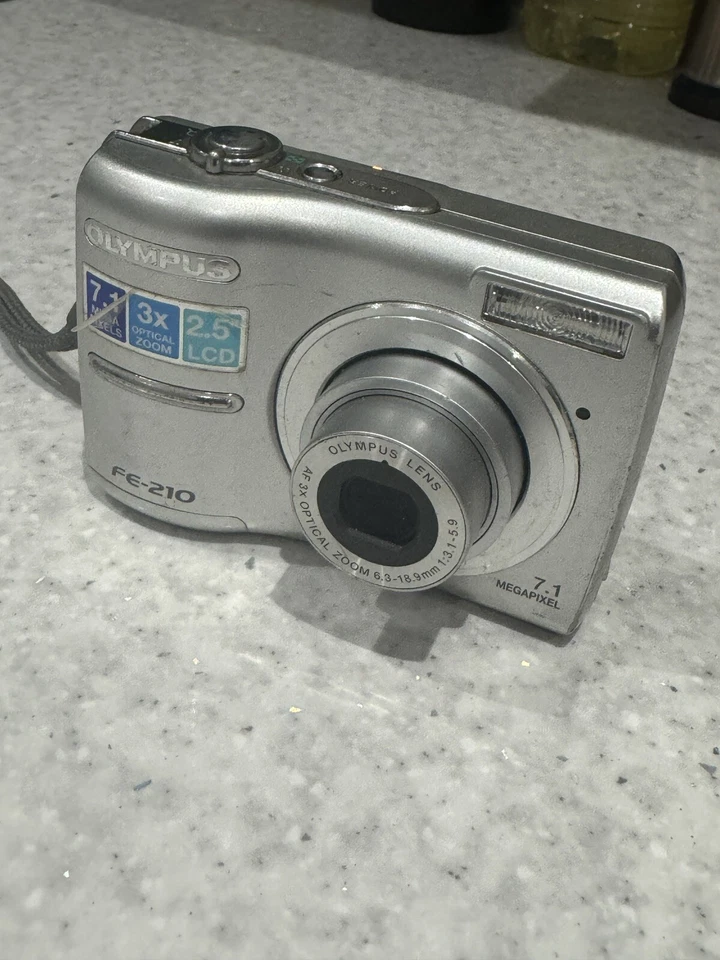 Olympus Digital Camera FE-310 8.0MP Silver Boxed SPARES REPAIRS - Image 4 of 4