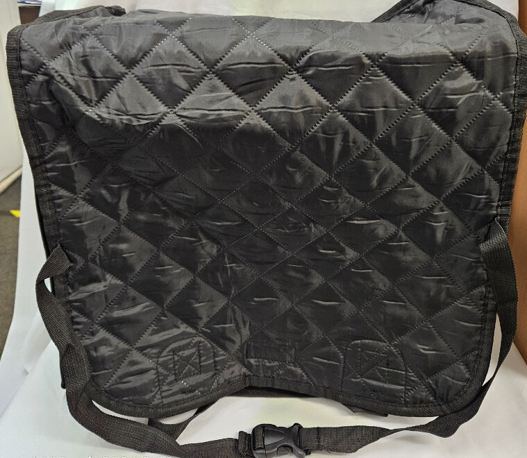 DOG CRATES Dog Crate for Car with Seat Belt Black CG T07 eBay