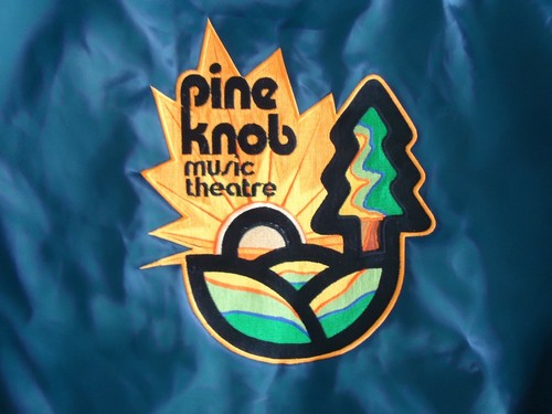 Pine Knob Music Theater Vintage Jacket - Picture 2 of 6