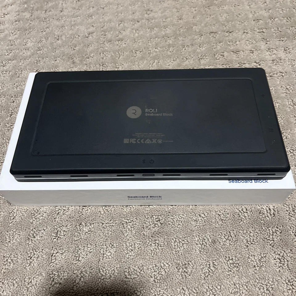 ROLI Seaboard Block 24 Key Expressive MIDI Keyboard Controller SBB01 - Image 3 of 3