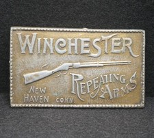 WA13155 VINTAGE 1970s  WINCHESTER REPEATING ARMS  BRASSTONE GUN BUCKLE