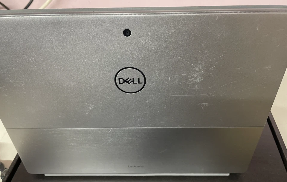 Dell Latitude 7320 · i5-1140G7 · 16GB · 256GB, photo 3 of 5
