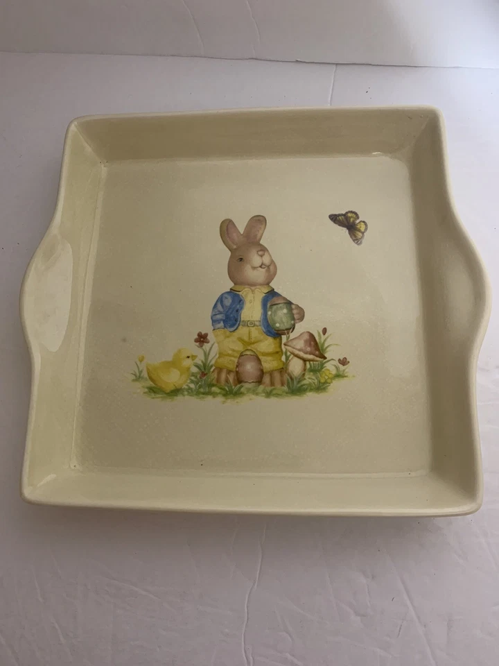 Vintage Tea Set Easter Bunny Ceramic Tea Pot Creamer & Serving Tray Cream Rare - Image 3 of 4