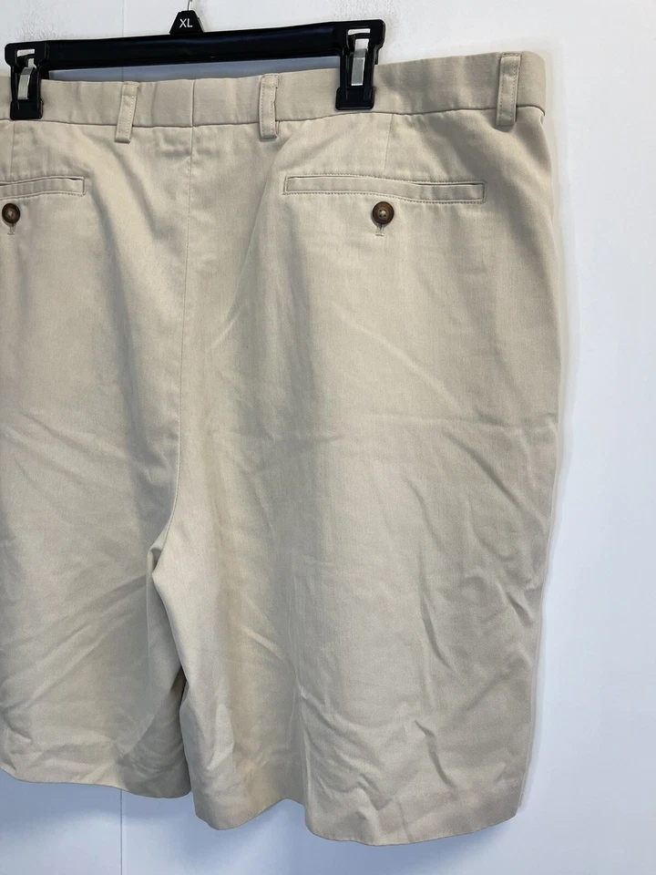 Cutter & Buck Men's Size 42 Pleated Shorts Khaki 9” Inseam - Image 4 of 4
