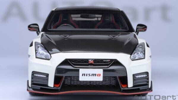 Autoart 2022 Nissan GT-R (R35) Nismo Special Ed Brilliant White