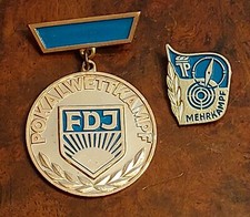 EAST GERMANY FDJ FREE YOUTH UNION MEDAL 1 CLASS 2 BADGE DDR GDR SOCIALISTIC