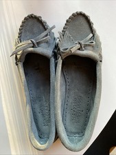 Minnetonka Kilty Suede Leather Fringe Moccasins Gray Sz 8 Comfort Slip On READ