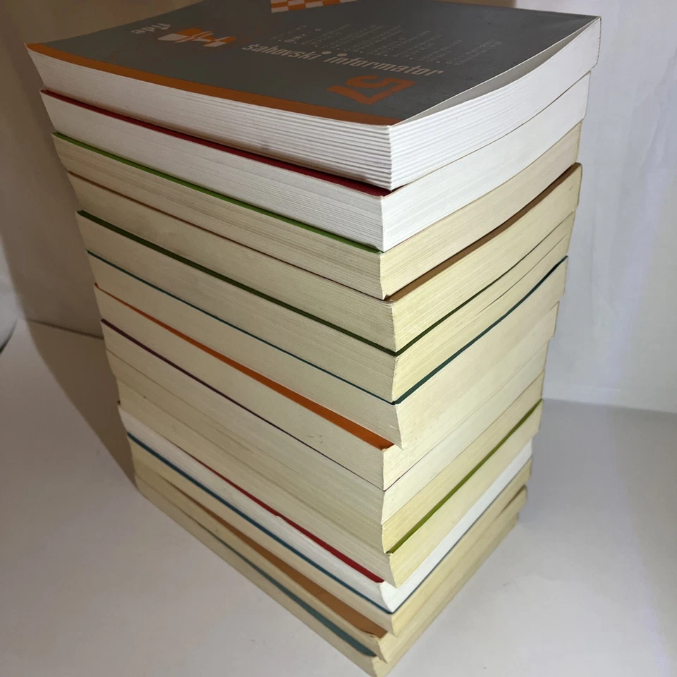 Sahovski Informator Lot Of 14 Paperback Chess Book Vols 37 39 41 42 43 44 More - Image 3 of 4