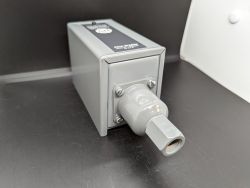 Allen Bradley 836-C7A Pressure Control Type 1 Enclosure New In Box USA - Picture 6 of 11