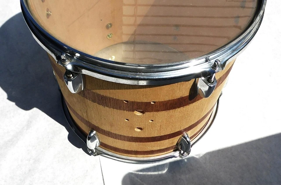 YAMAHA TOM TOM 13 x 11 Unfinished Wood, Rims & Lugs with U2 BA heads - Image 4 of 4