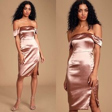 Lulus Paparazzi Shot Satin Off-Shoulder Midi Dress in Mauve Medium